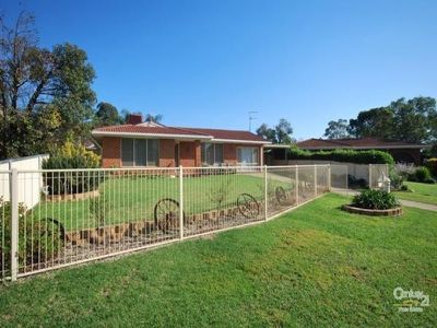 6 Parkland Place, Dubbo