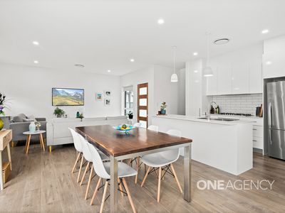 2 / 15 Burroo Street, Albion Park Rail