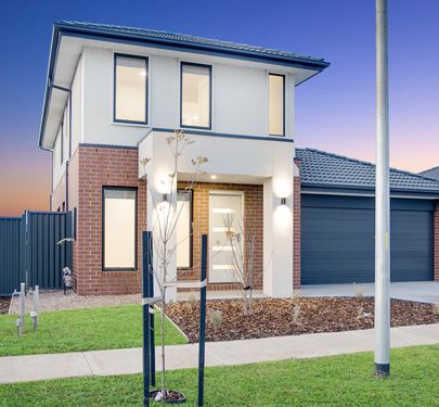 12 NITRE STREET, Manor Lakes