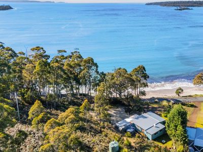 118 Kingfish Beach Road, Southport