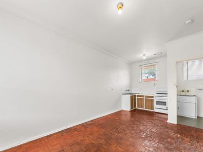 8 / 15 Clarendon Parade, West Footscray