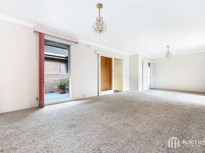 42 Brentwood Drive, Glen Waverley