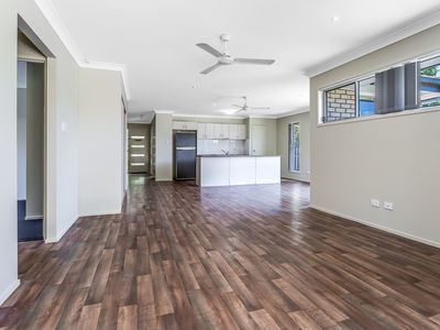 50 Vanilla Av, Griffin