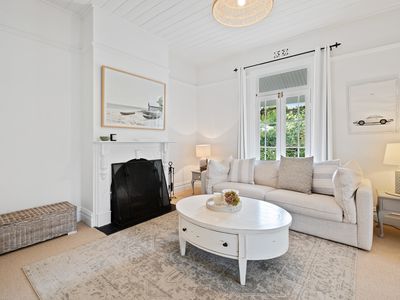 15 Woodbridge Hill Road, Woodbridge