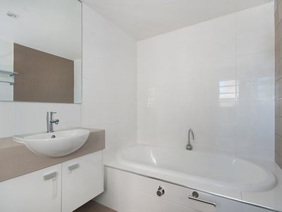 4 Halyard Ct, Ocean Shores