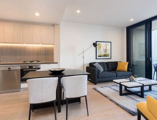 Furnished Apartment - Walk to Southbank image 3