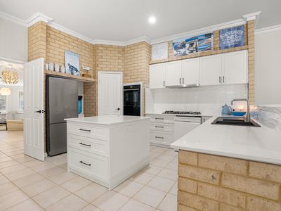 27 OAK WAY, Baldivis