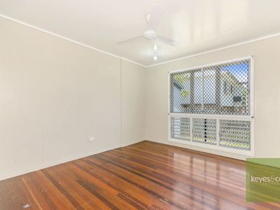 8 Eura Court, Mount Louisa
