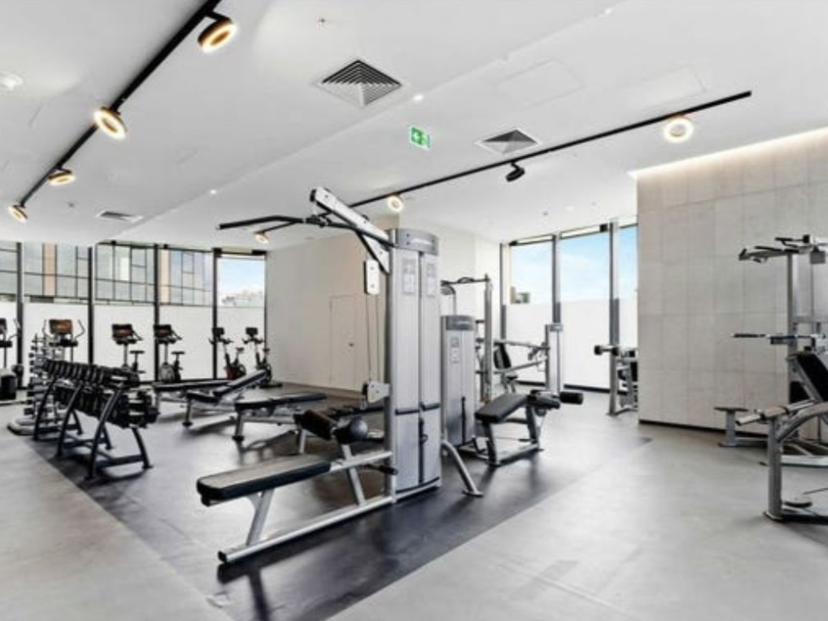 304 / 11 Bale Circuit, Southbank