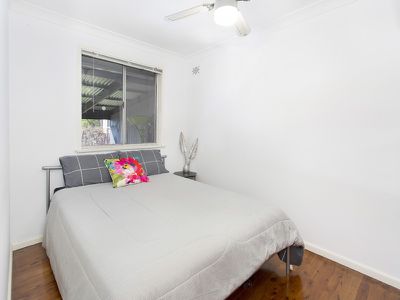 1 Malin Road, Oak Flats
