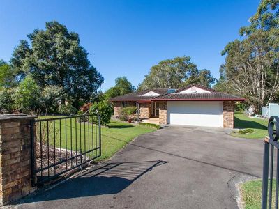 76 Illoura Place, Cooroibah