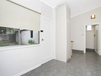 6 Turner Avenue, Plympton