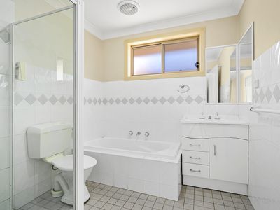 1 / 3 Narran Way, Flinders