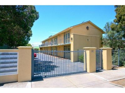 11/95-97 Summerhill Road, Footscray