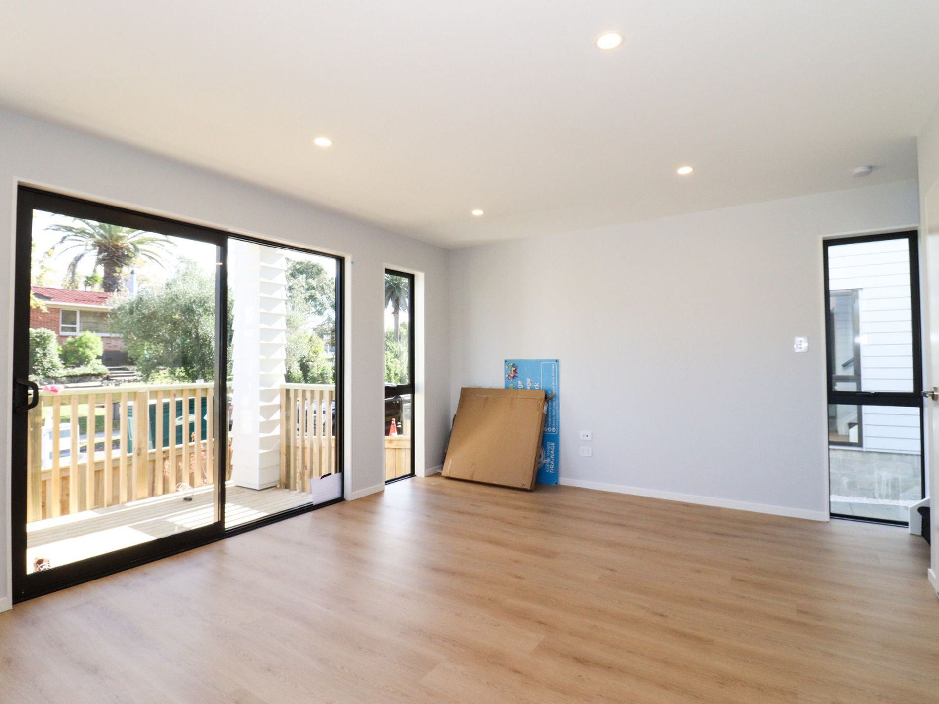 B / 4 Blue Gum Rise, Sunnyhills