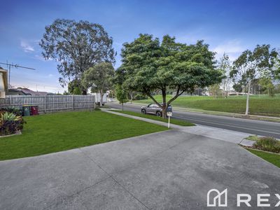 164 James Cook Drive, Endeavour Hills