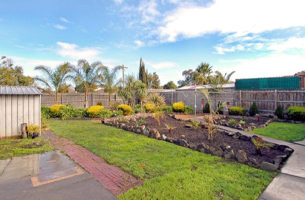 7 Beacon Hills Crescent, Craigieburn