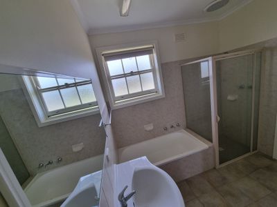 6 Hutchesson Street, Millicent