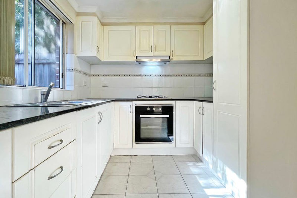 6 / 5 Hornsey Road, Homebush West