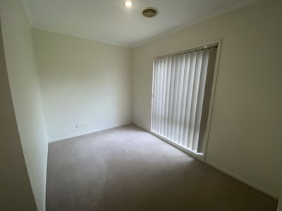 6 Secret Garden Way, Tarneit