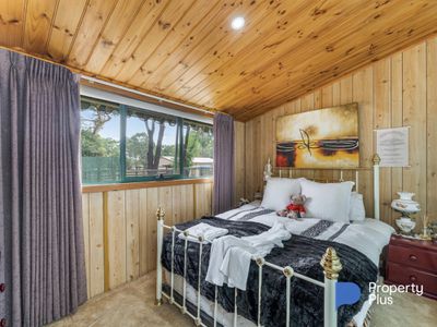 28 Calder Highway, Wedderburn