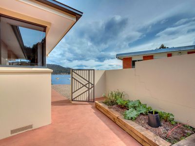 6707 Channel Highway, Deep Bay