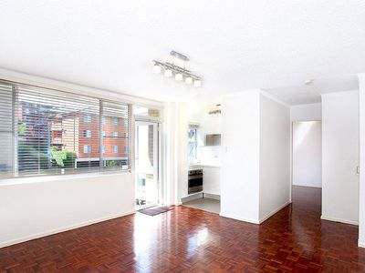 33 / 24-26 Meadow Crescent, Meadowbank