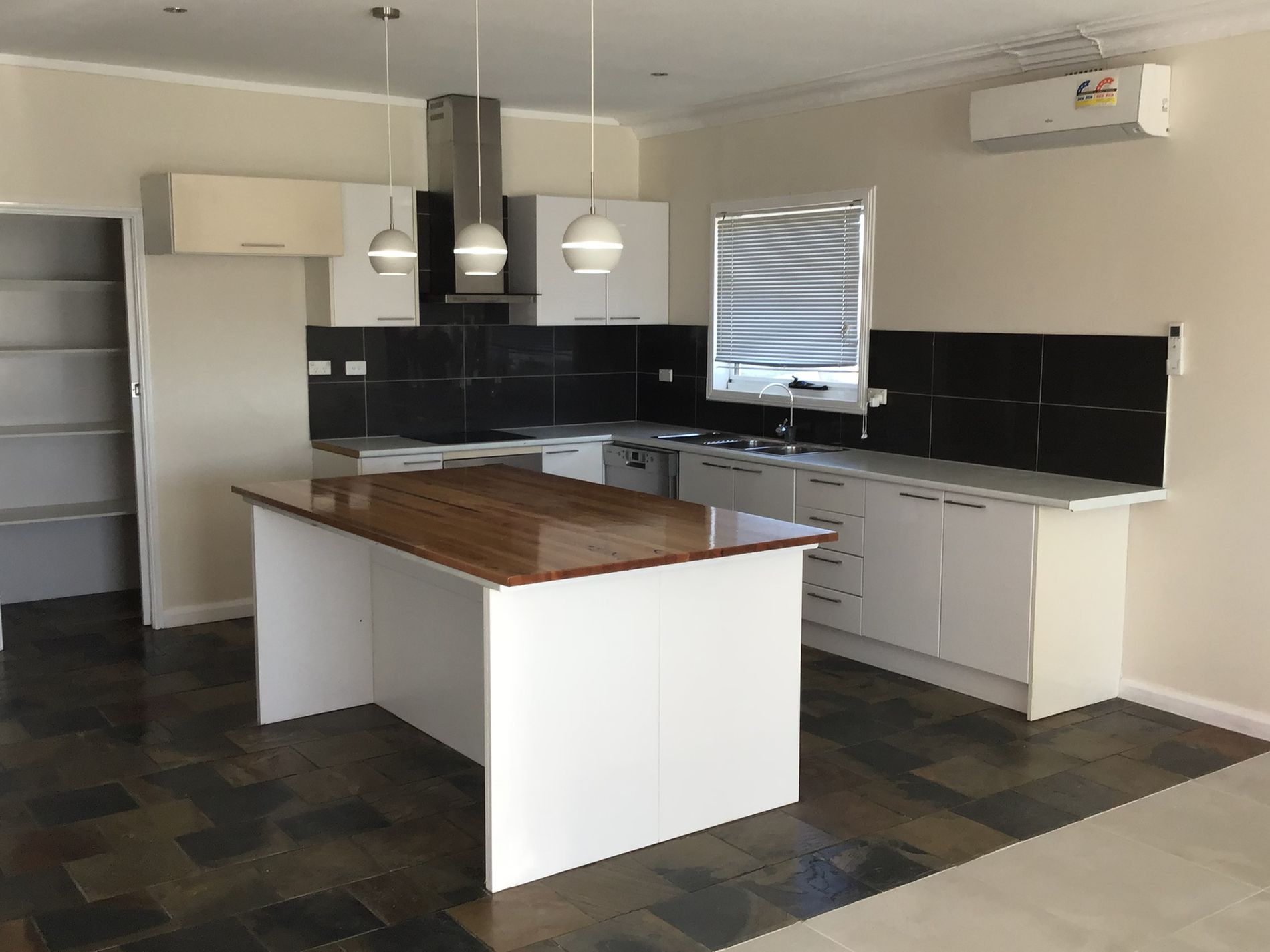 316B Windang Road, Windang