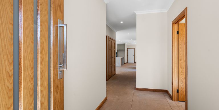 1 / 14  McGuinness Street, Euroa