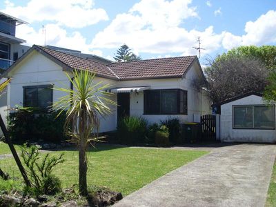 4 Ocean  Ave, Woonona