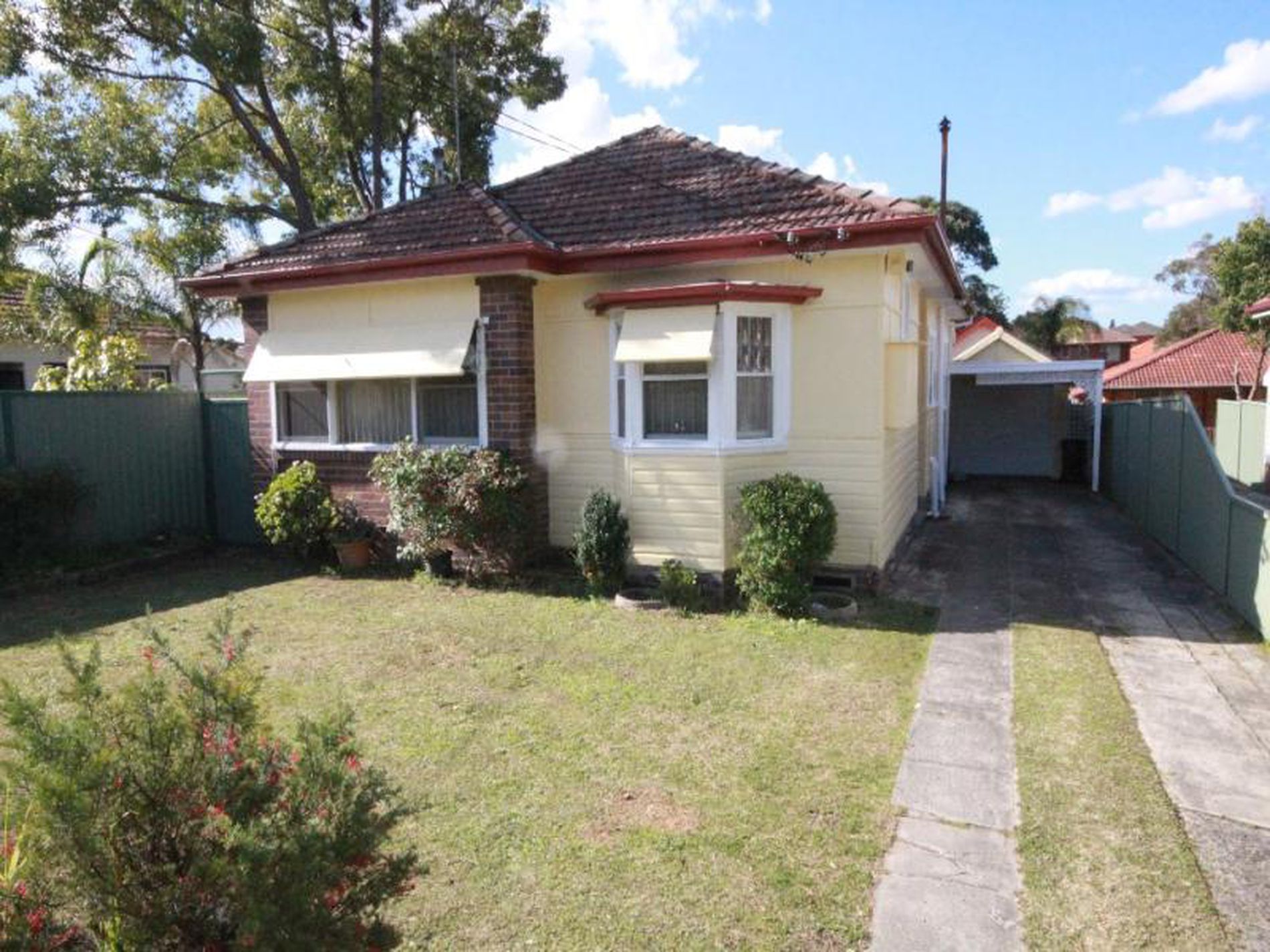 32 Renown Avenue, Wiley Park