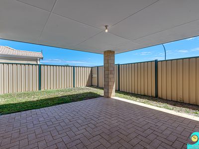 24 Blackwood Meander, Yanchep