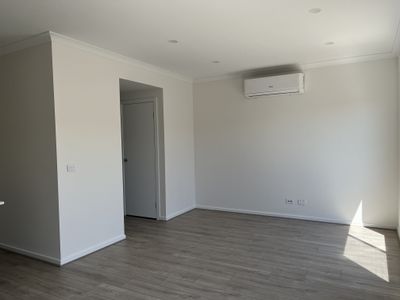 7 Rayer Walk, Tarneit