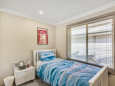 26 Elizabeth Crescent, Hallett Cove