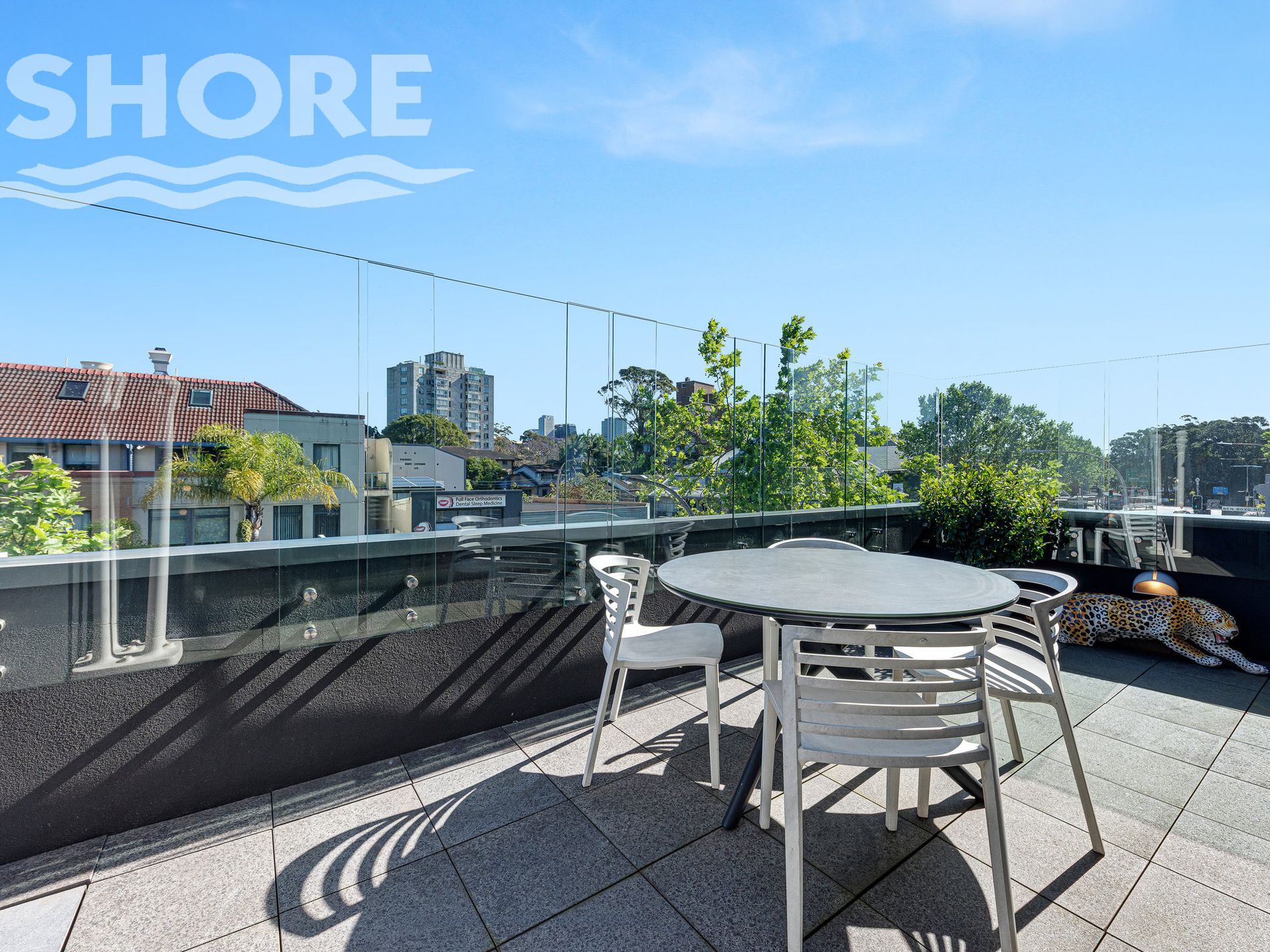 303 / 128 Military Road ACCESS VIA 11 GROSVENOR LANE, Neutral Bay