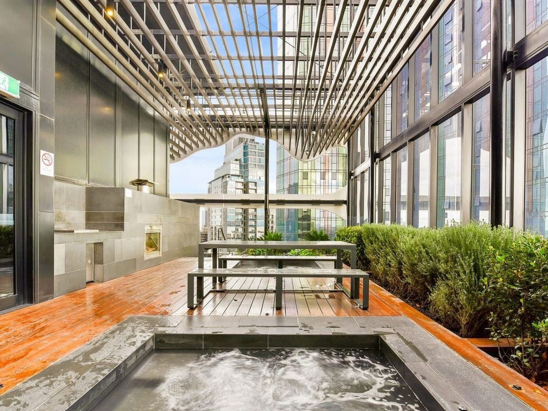 1416 / 555 Swanston Street, Carlton