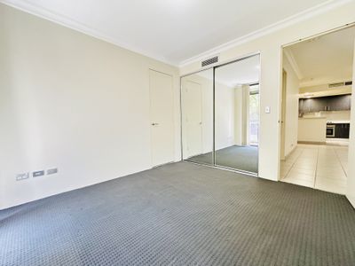 2/8 Elizabeth Street, Parramatta