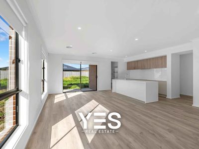 35 Arapiles Drive, Moe