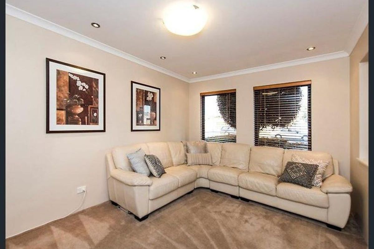 12 Brenchley Drive, Atwell