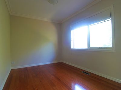 2 / 6 Macrina Street, Oakleigh East