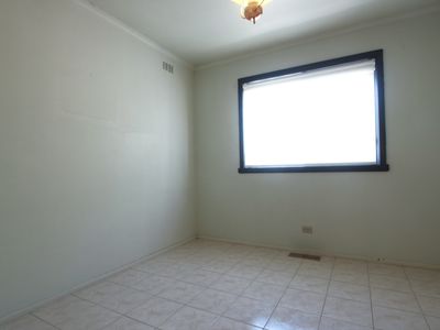 36 Alward Avenue, Clayton South