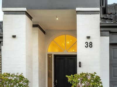 38 Birch Drive, Hamlyn Terrace