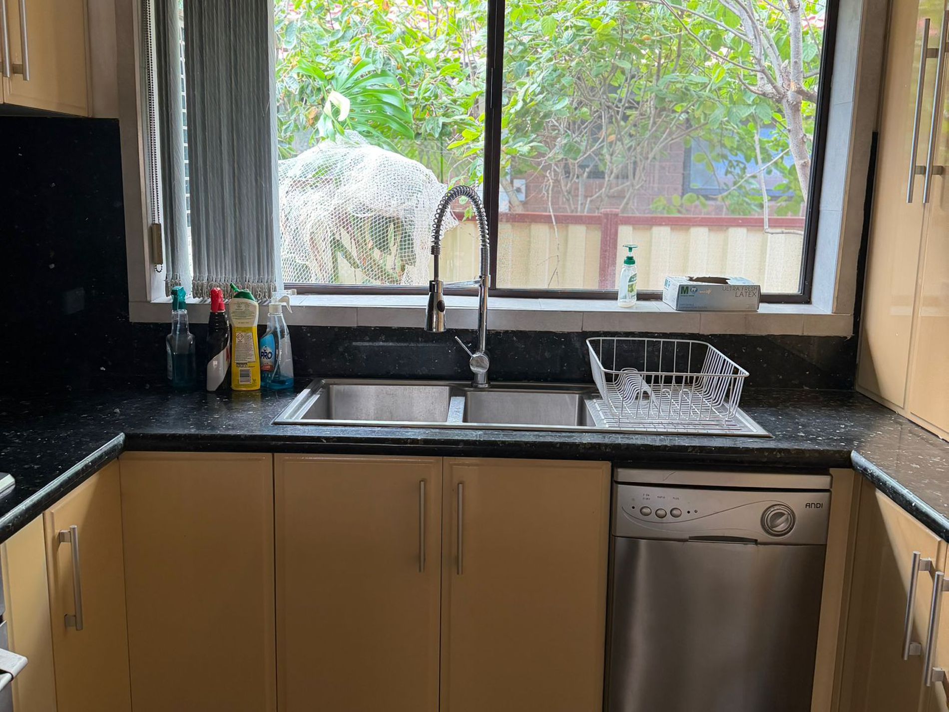 90 Main Road East, St Albans