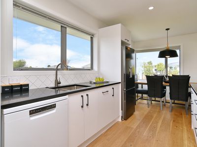 25 Dunstan Crescent, Hornby