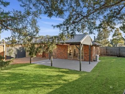 12 Sittella Court, Werribee