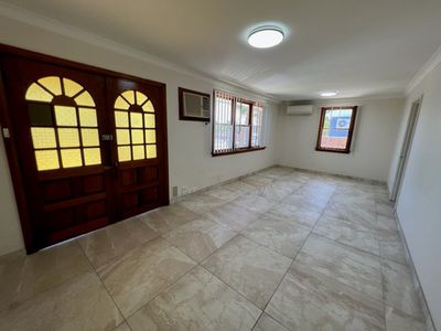 6 Banks Road, Busby
