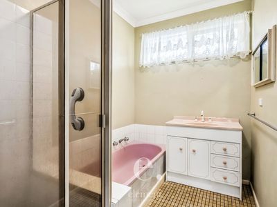 42 Ruhamah Avenue, Bell Post Hill