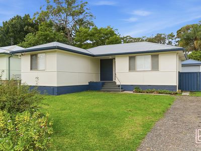 15 Catherine Street, Mannering Park