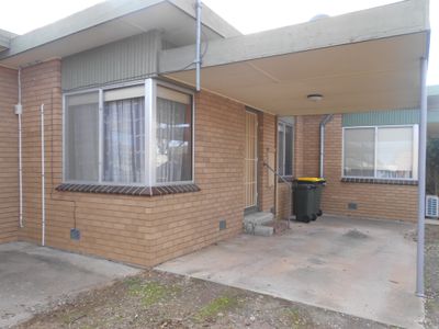 3 / 5 Smith Street, Horsham