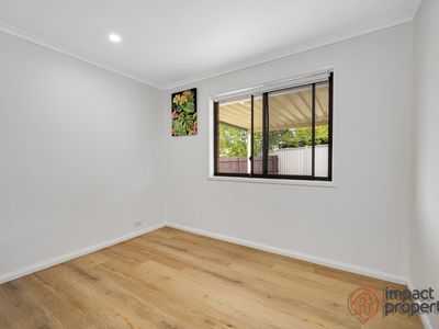 11 / 6 Beazley Crescent, Calwell
